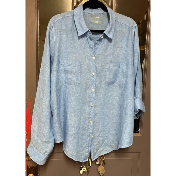 Lilly Pulitzer Tops - Lily Pulitzer Blue Linen Button Down Long Sleeve XL